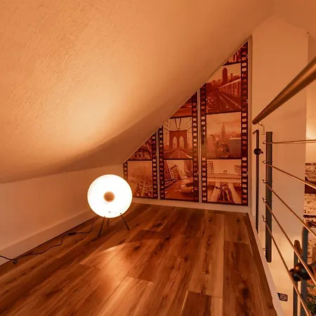 Design Loft Mit Whirlpool - Einzigartig & Citynah * Krefeld